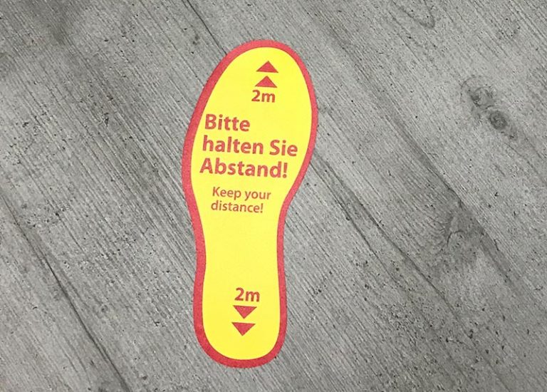 4x „Watch Your Step“ Bodenaufkleber | 150 X 600 Mm, Rutschfest | Warnschilder Für Treppen & Arbeitsplatz